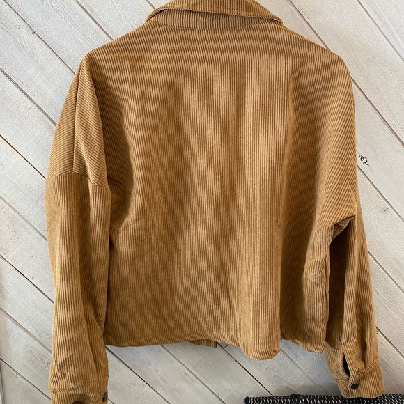 Brown corduroy button up - Picture 4 of 4